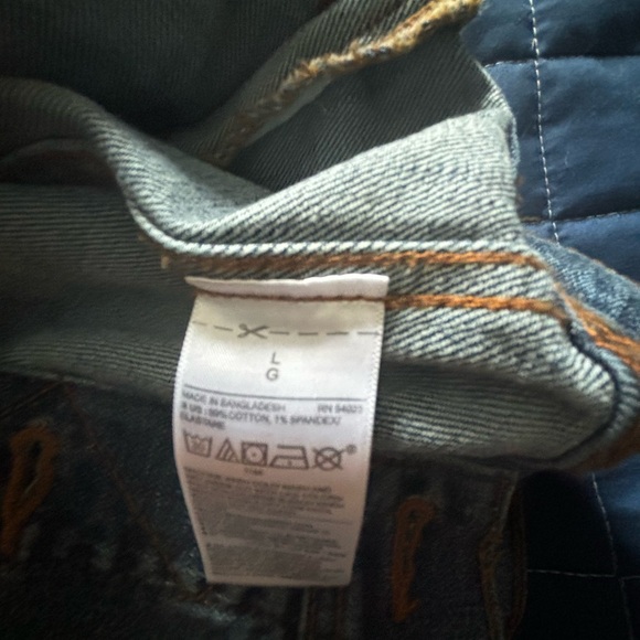 Old Navy Women’s Denim jacket - Picture 7 of 7